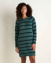 msg:Haylie is 5'8" and is wearing a size small.