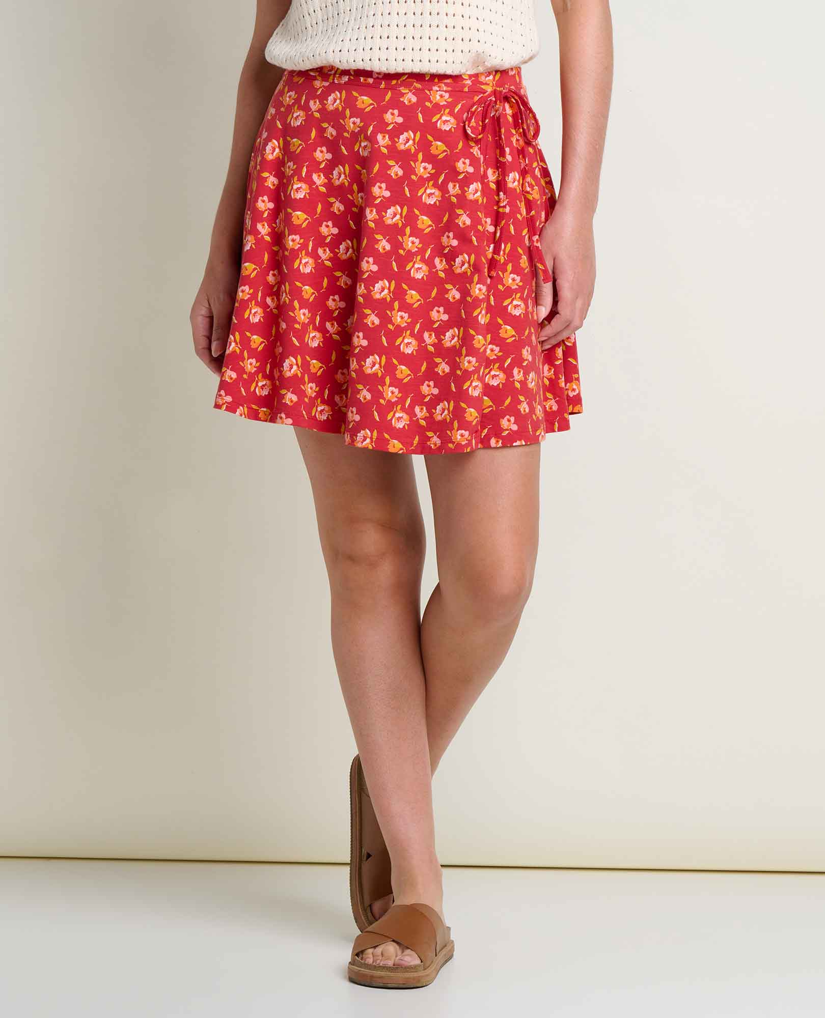 msg:Rayana is 5'9" and is wearing a size small.