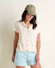 msg:Logan is 5'9 ½" and is wearing a size small.