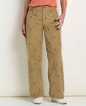 msg:Logan is 5'9 ½" and is wearing a size 6.