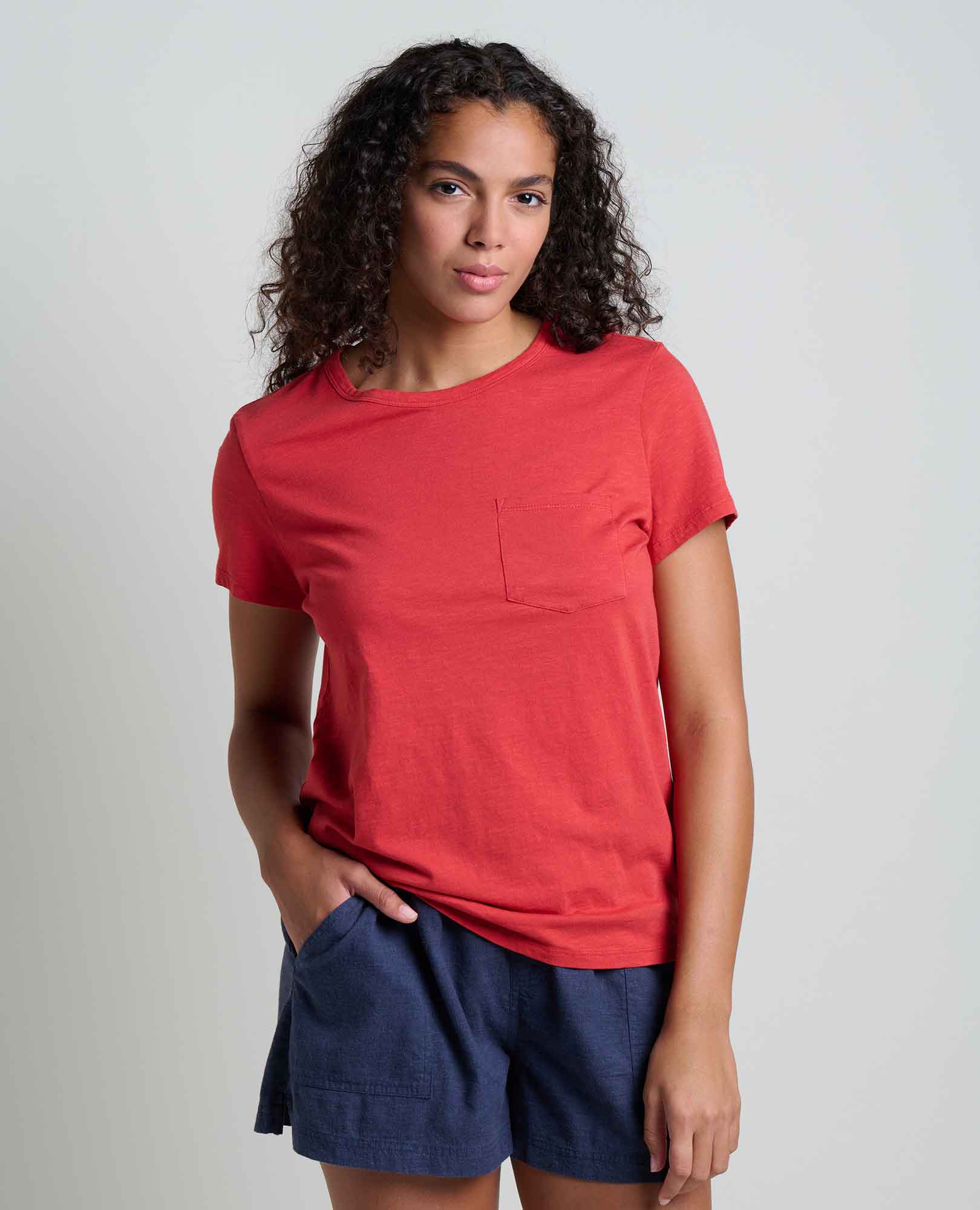msg:Kayla is 5'9" and is wearing a size Small.