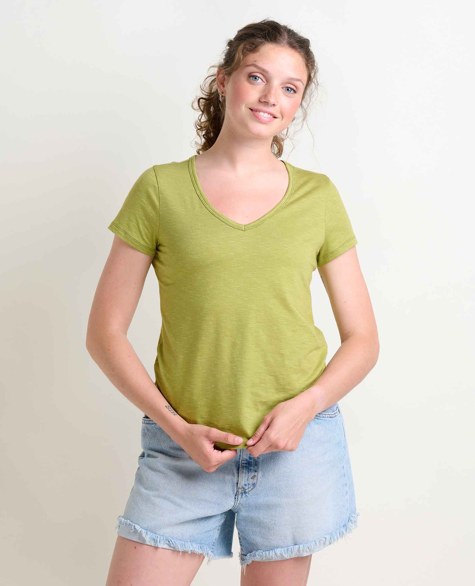 msg:Chloe is 5'10" and is wearing a size Small.