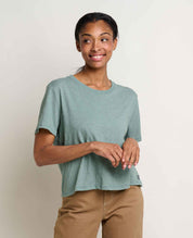 msg:Diamond is 5'9" and is wearing a size small.