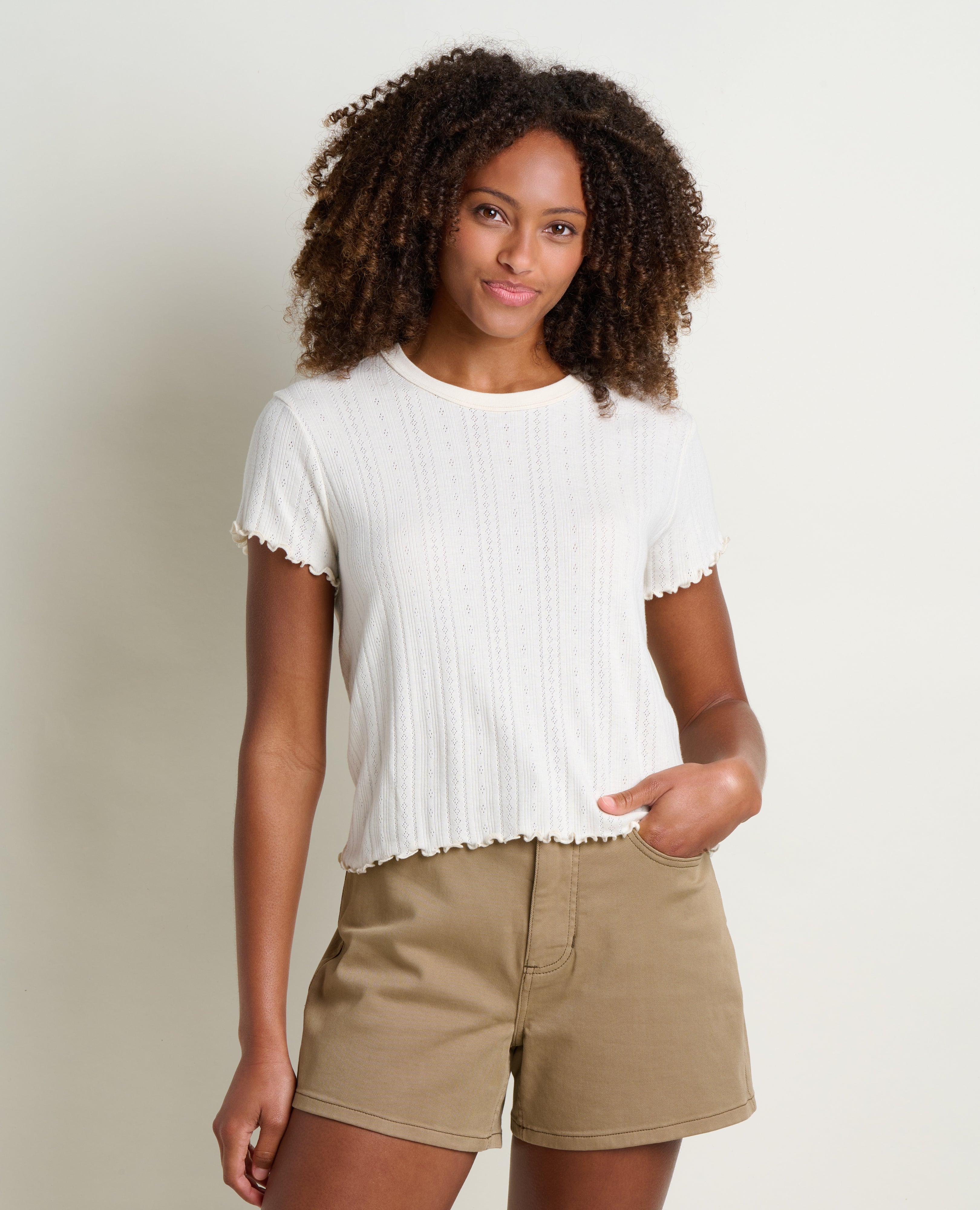 msg:Haylie is 5'8" and is wearing a size small.