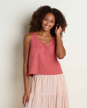 msg:Haylie is 5'8" and is wearing a size small.