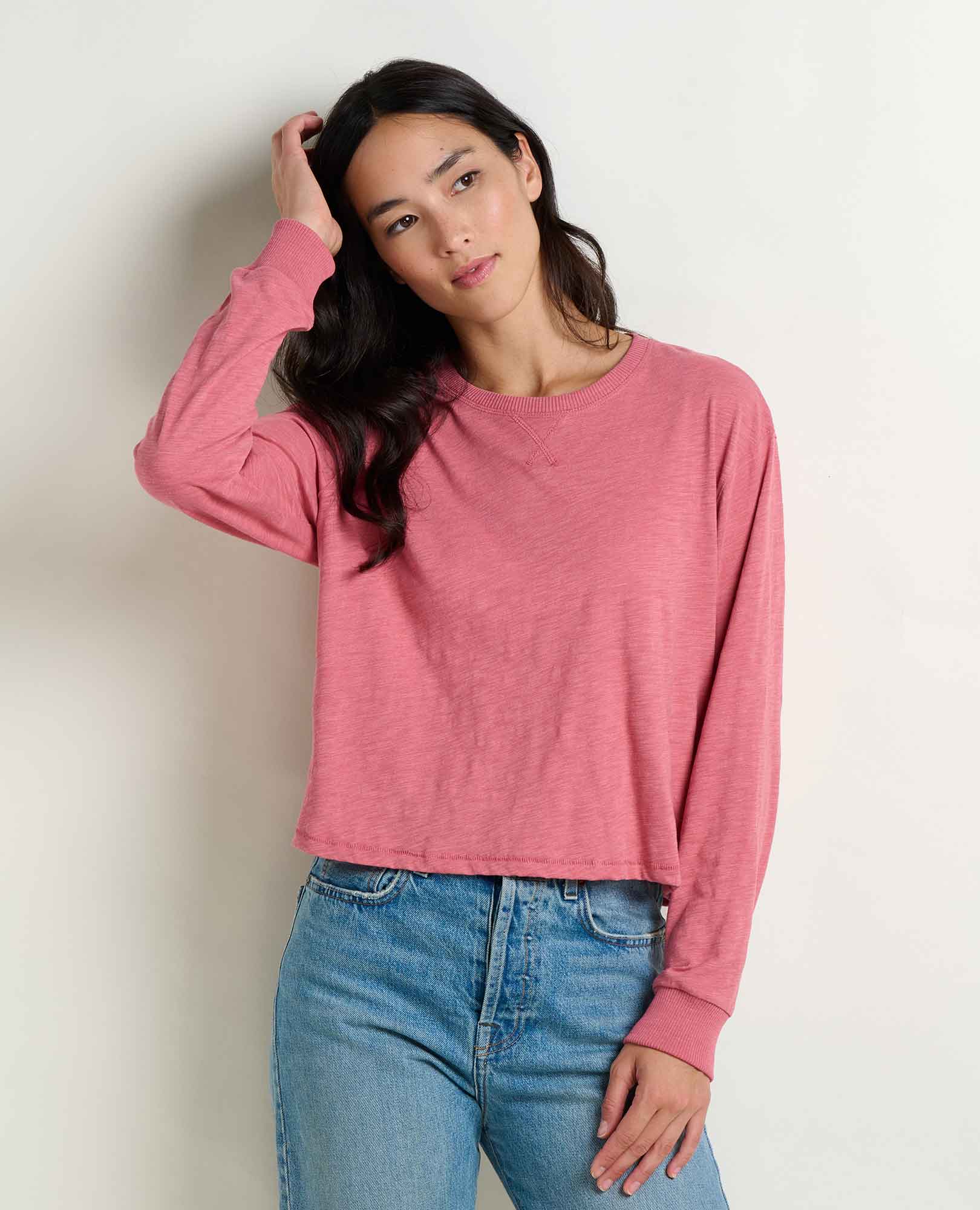 msg:Collette is 5'9 ½" and is wearing a size small.