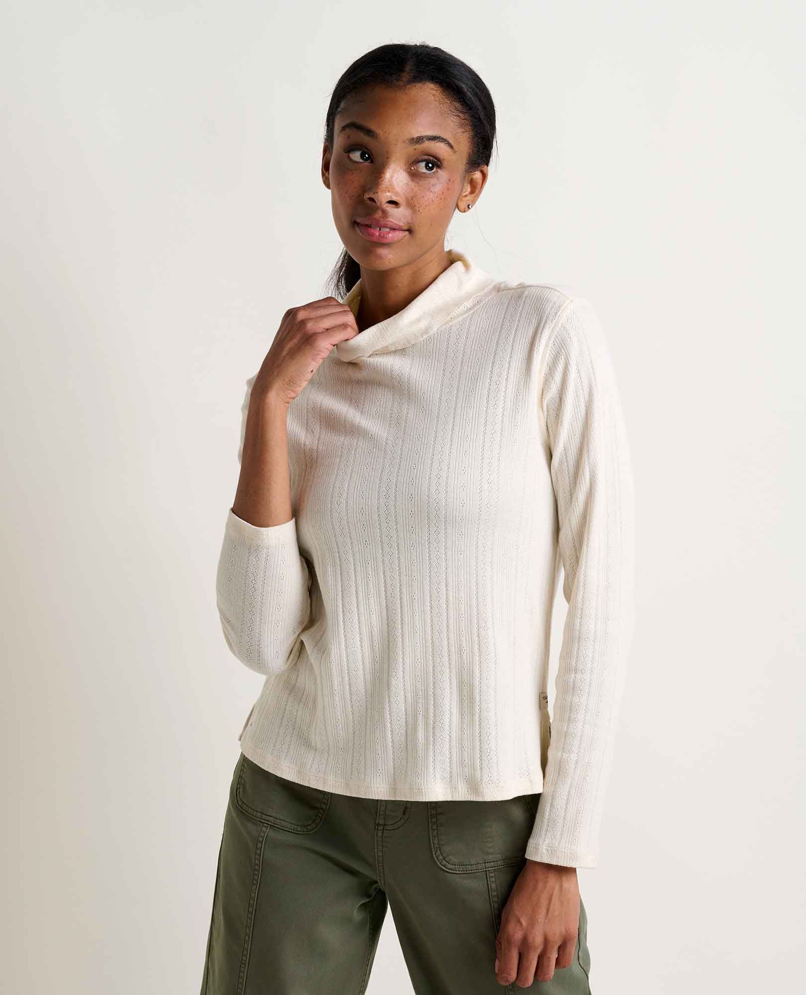 msg:Diamond is 5'9" and is wearing a size small.