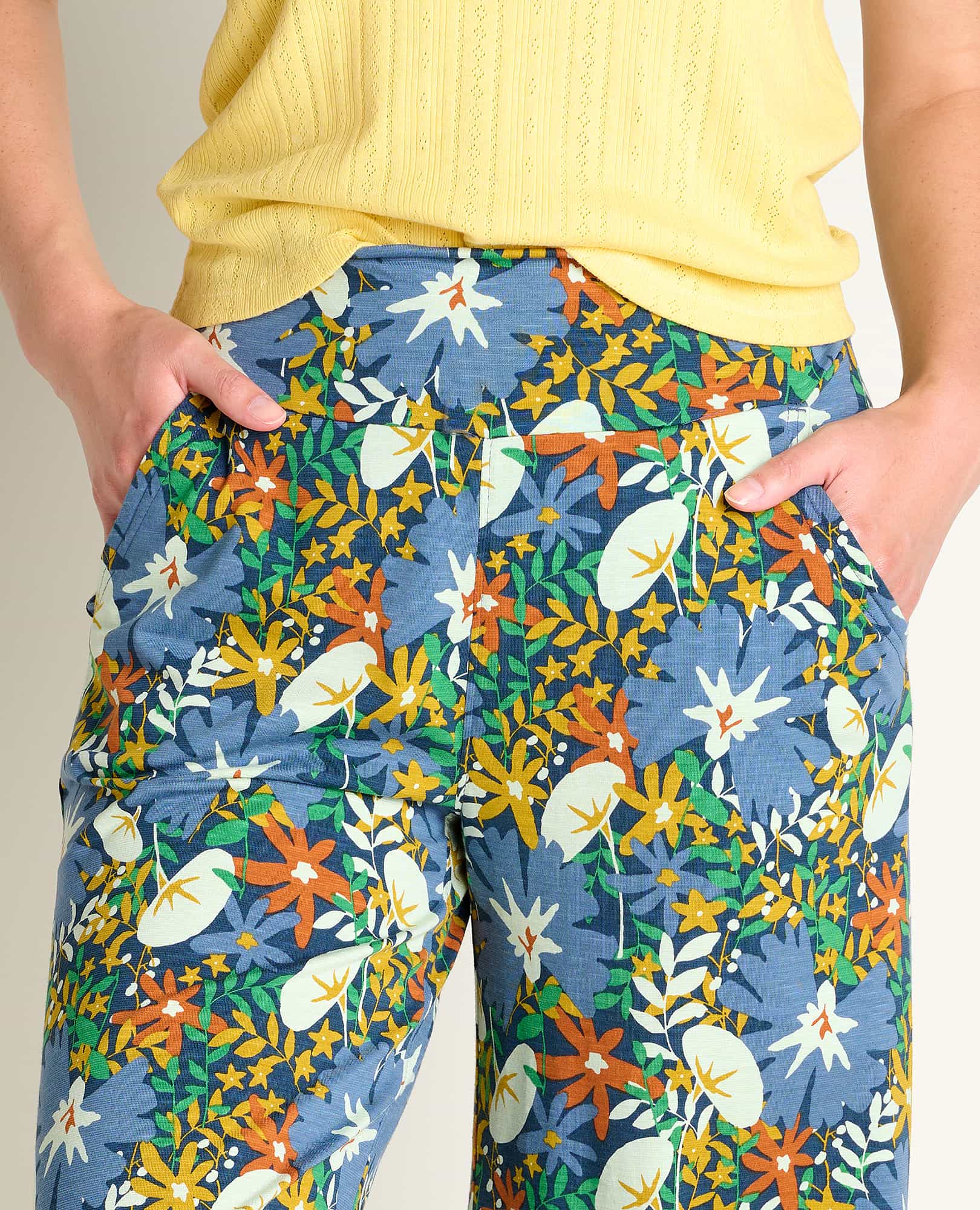 Chaka Wide Leg Crop Pant