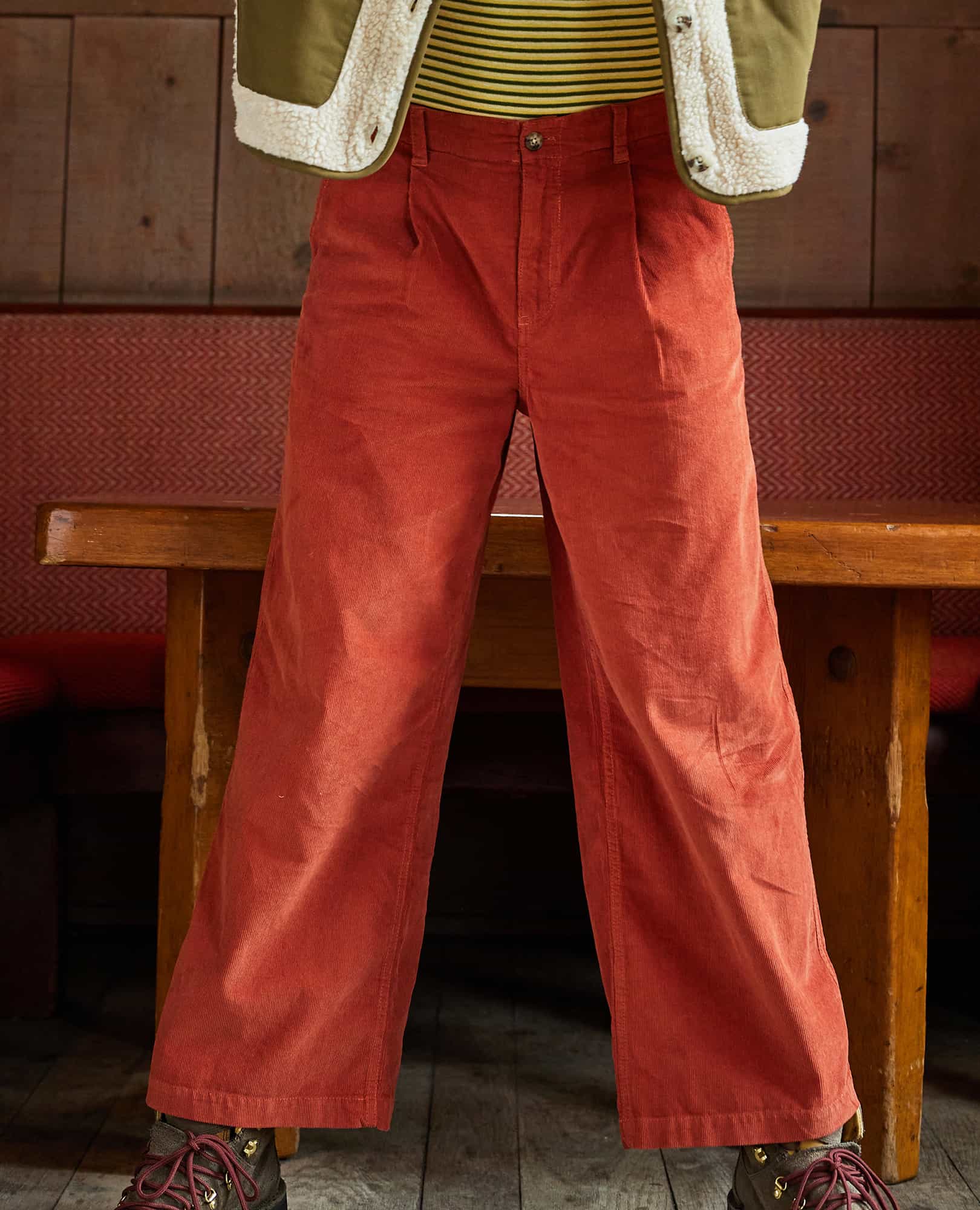Scouter Cord Pleated Pull On Pant