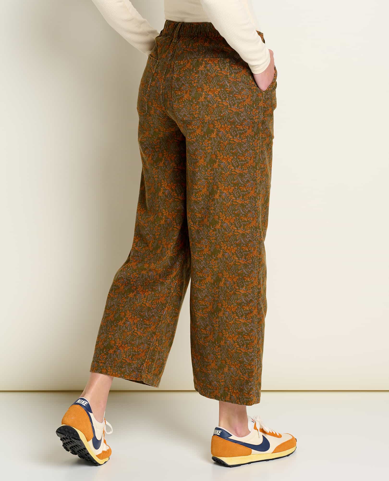 Scouter Cord Pleated Pull On Pant