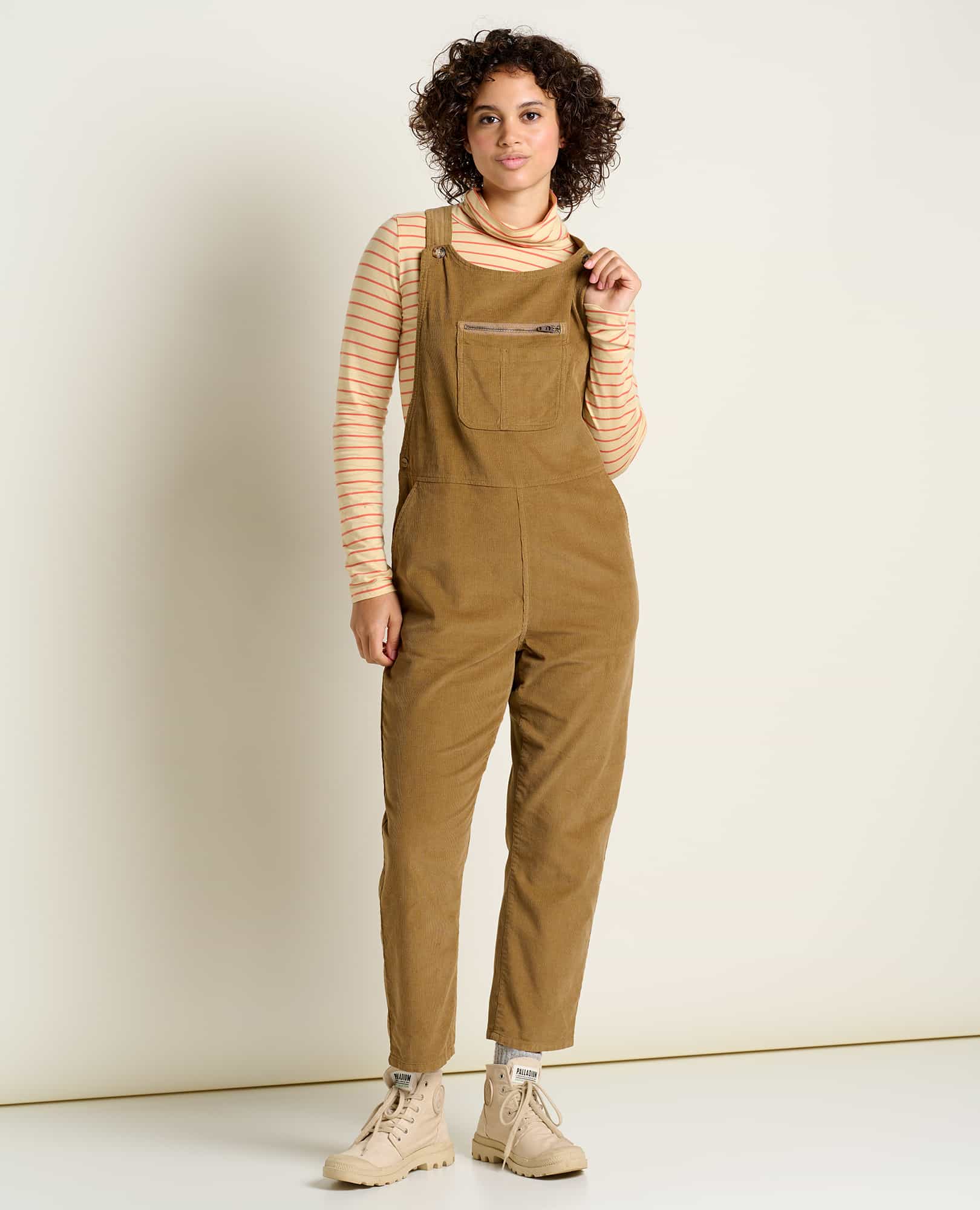 msg: Maleigh is 5'7" and is wearing a size Small.