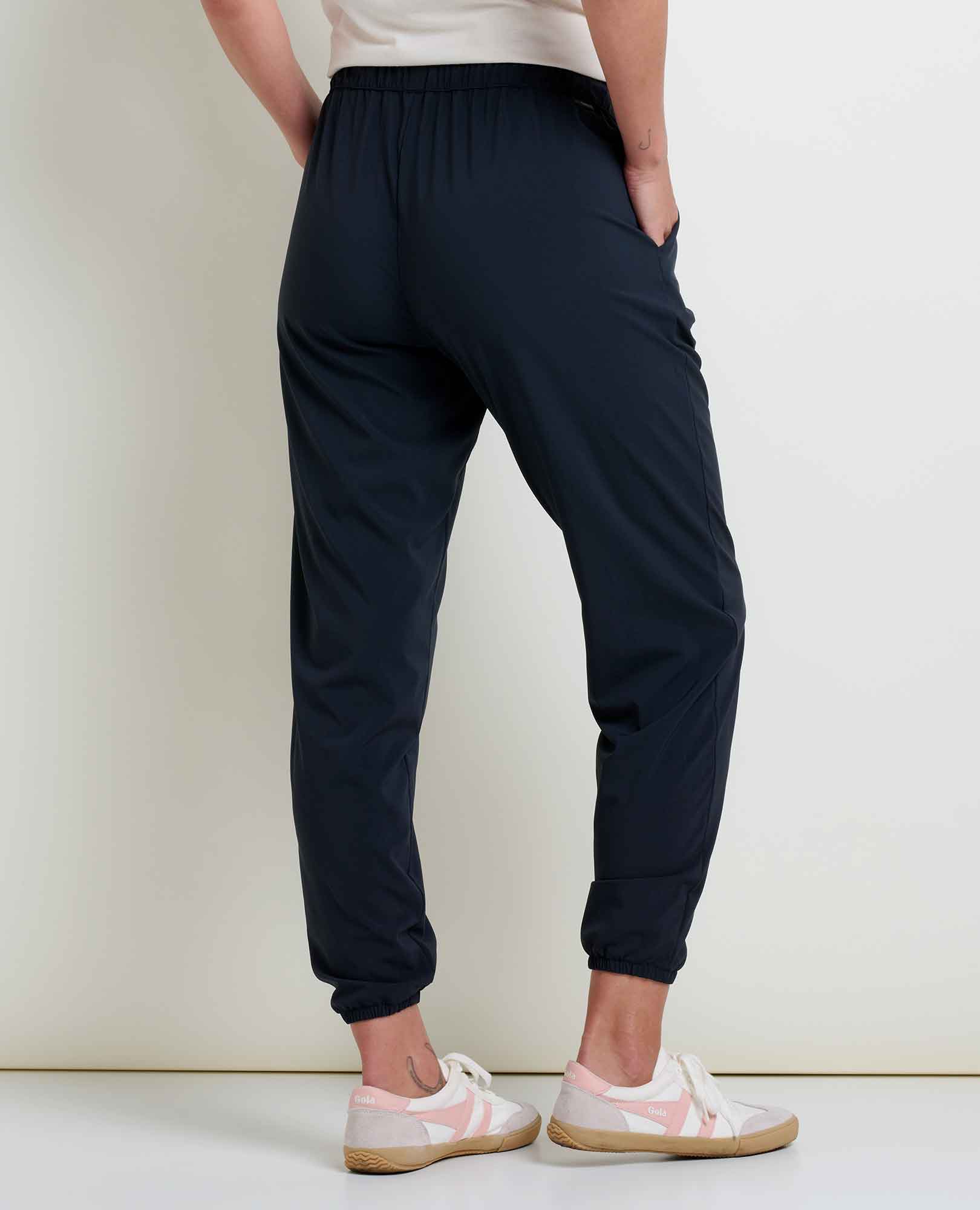 T1442101-Black-2_f96b300b-299f-4f90-9cc7-1144ef22d096.jpg