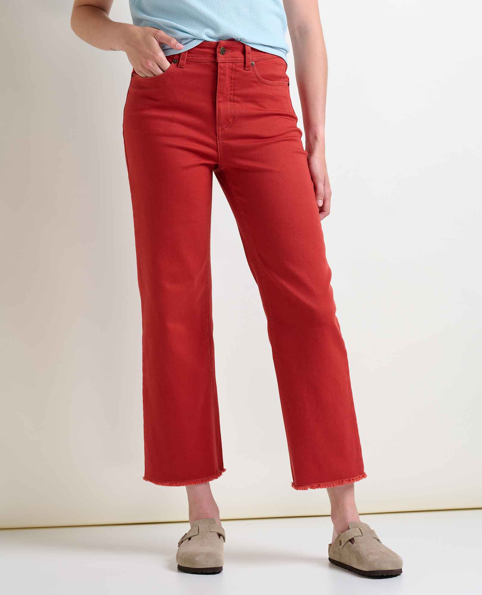 msg:Chloe is 5'10" and is wearing a size 6.