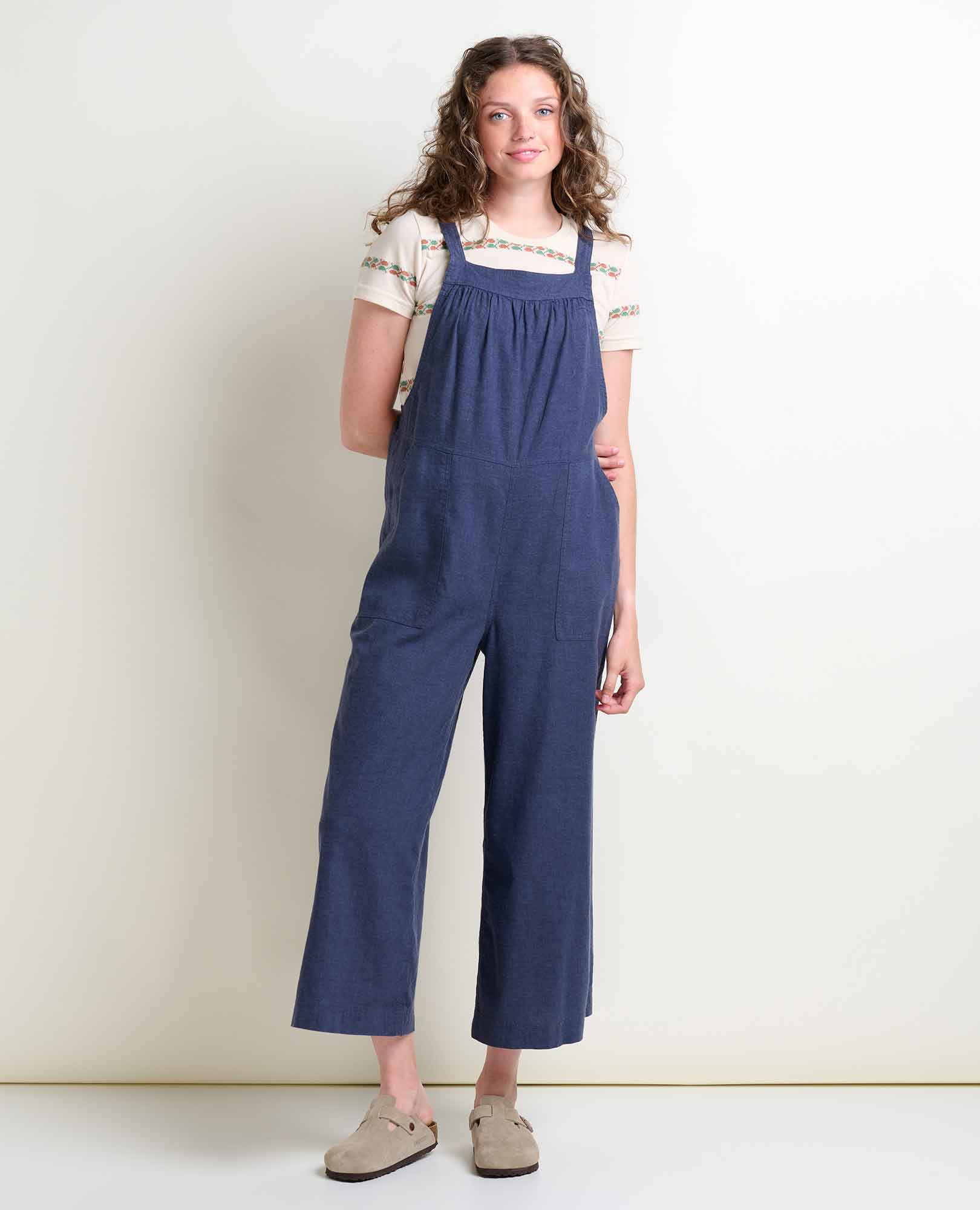 msg:Chloe is 5'10" and is wearing a size Small.