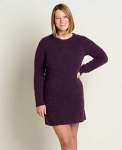 msg: Sonnie is 5'11" and is wearing a size Large.