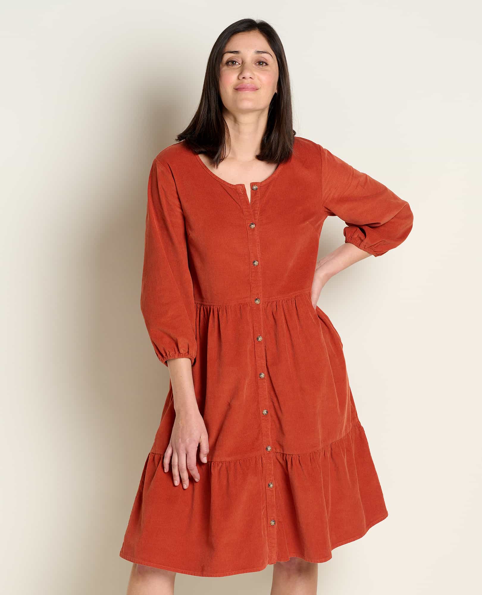 msg: Monica is 5'10" and is wearing a size Small.