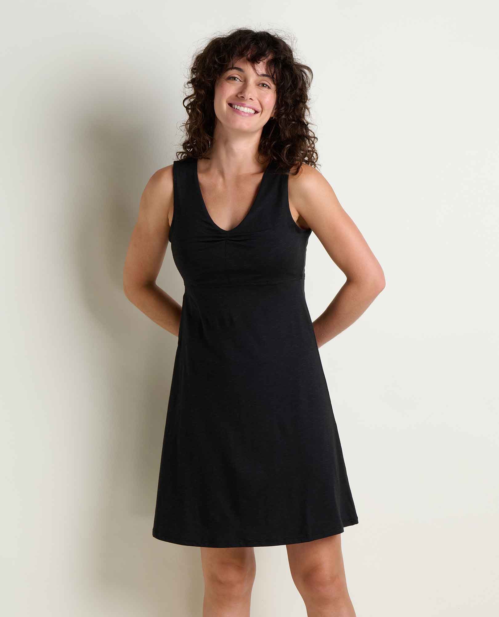 msg:Rayana is 5'9" and is wearing a size small.