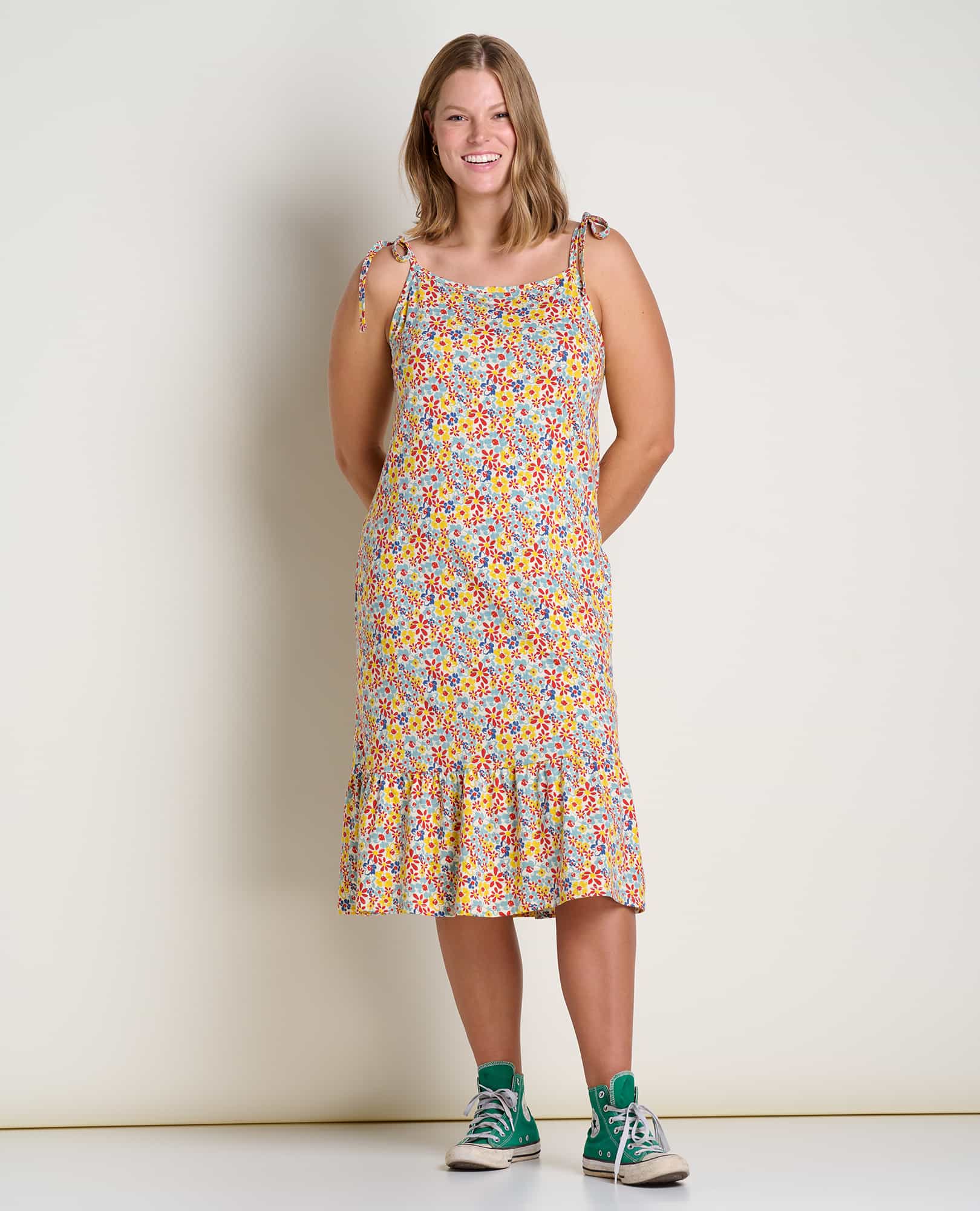 msg: Sonnie is 5'11" and is wearing a size Large
