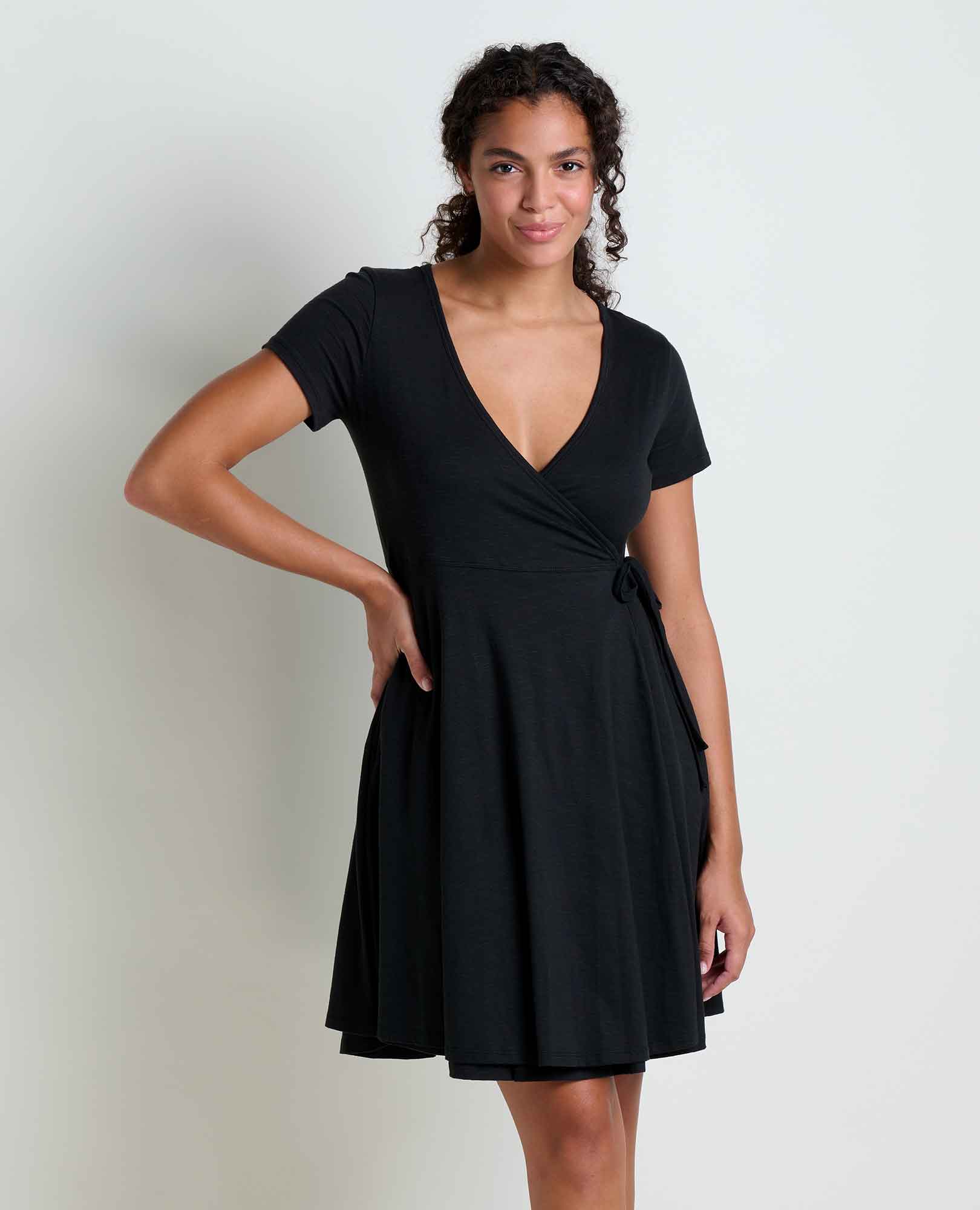 msg:Kayla is 5'9" and is wearing a size Small.