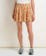 msg:Gina is 5'9" and is wearing a size Small.