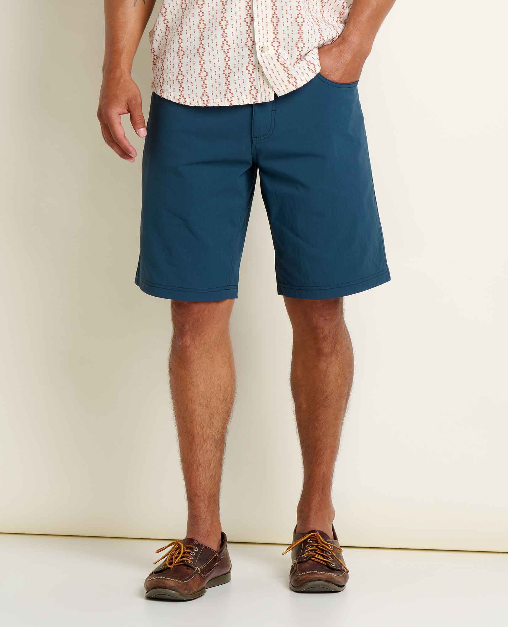 msg:Beau is 6'0" and is wearing a size 32.