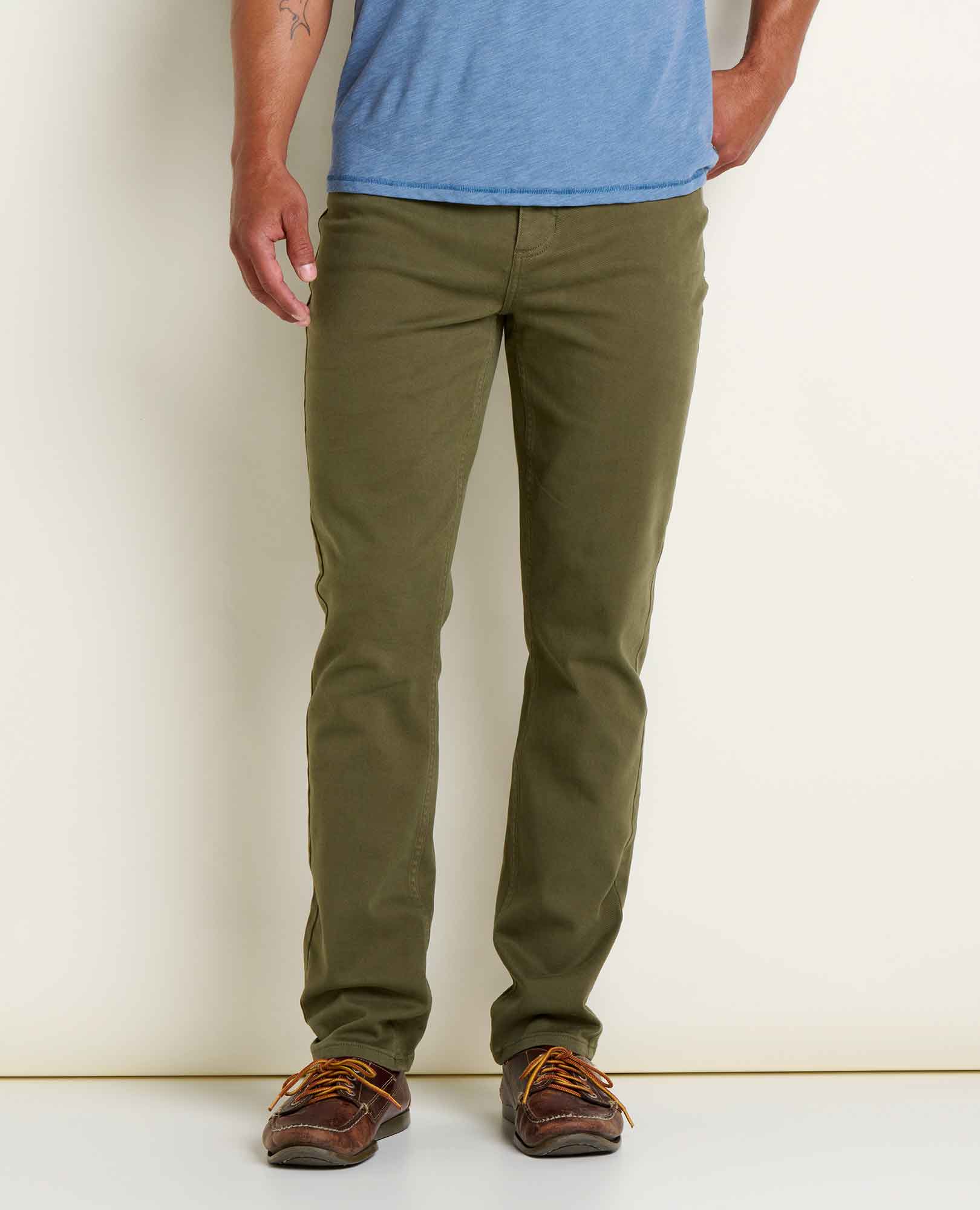 msg:Beau is 6'0" and is wearing a size 32.