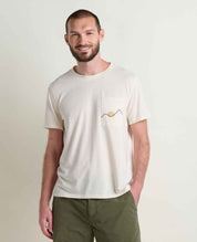 msg:Brandon is 6'1" and is wearing a size medium.