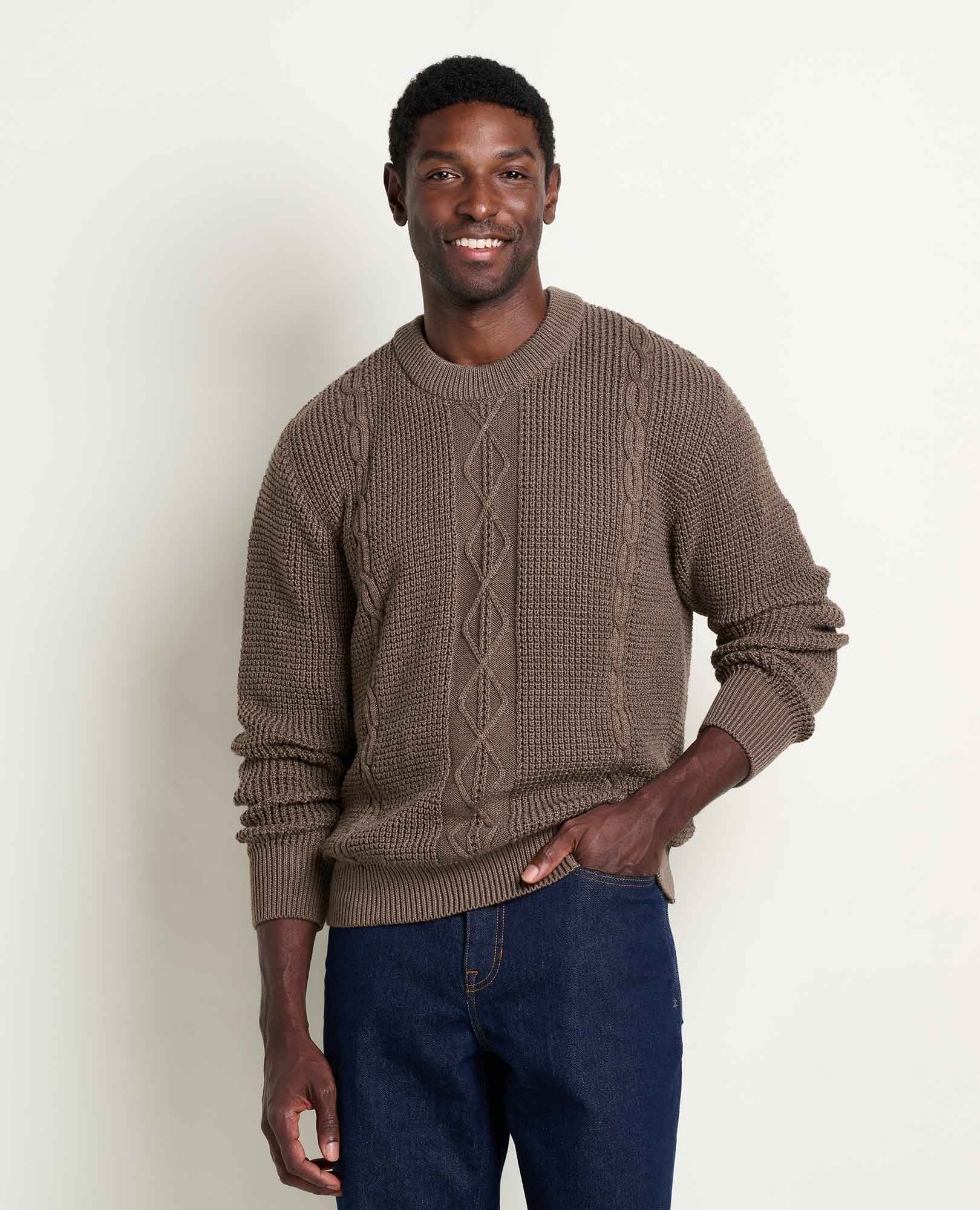 msg:Jamal is 6'2" and is wearing a size medium.