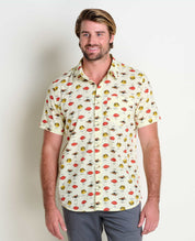 msg: Hollis is 6'0" and is wearing a size Medium