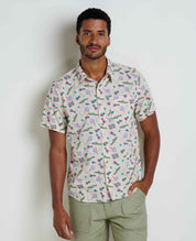 msg:Adom is 6'2" and is wearing a size medium.