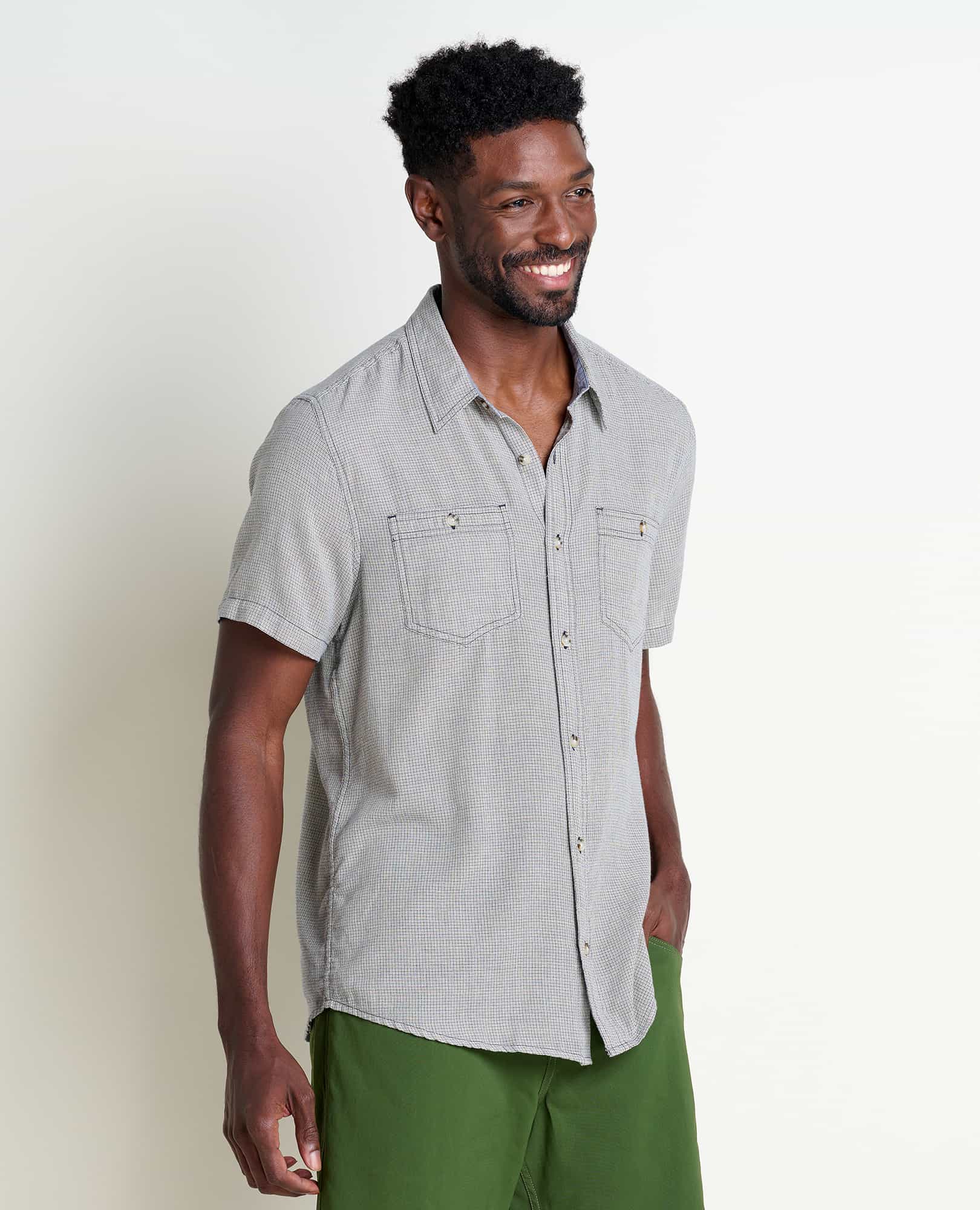 msg: Jamal is 6'2" and is wearing a size Medium