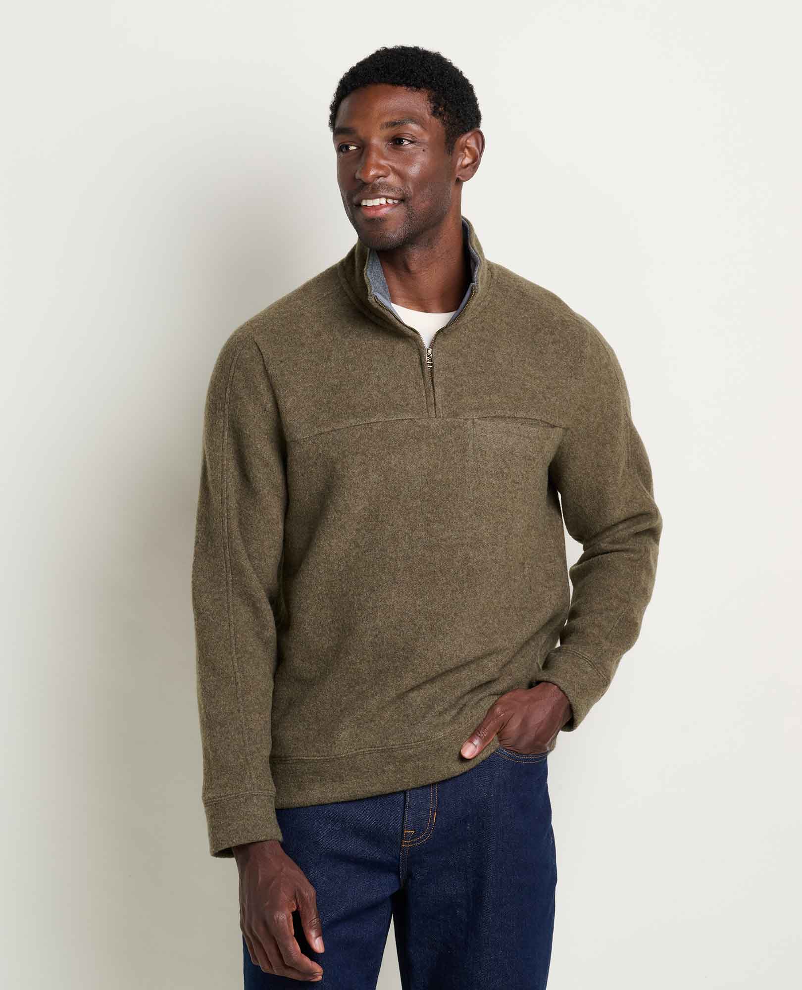 msg:Jamal is 6'2" and is wearing a size medium.
