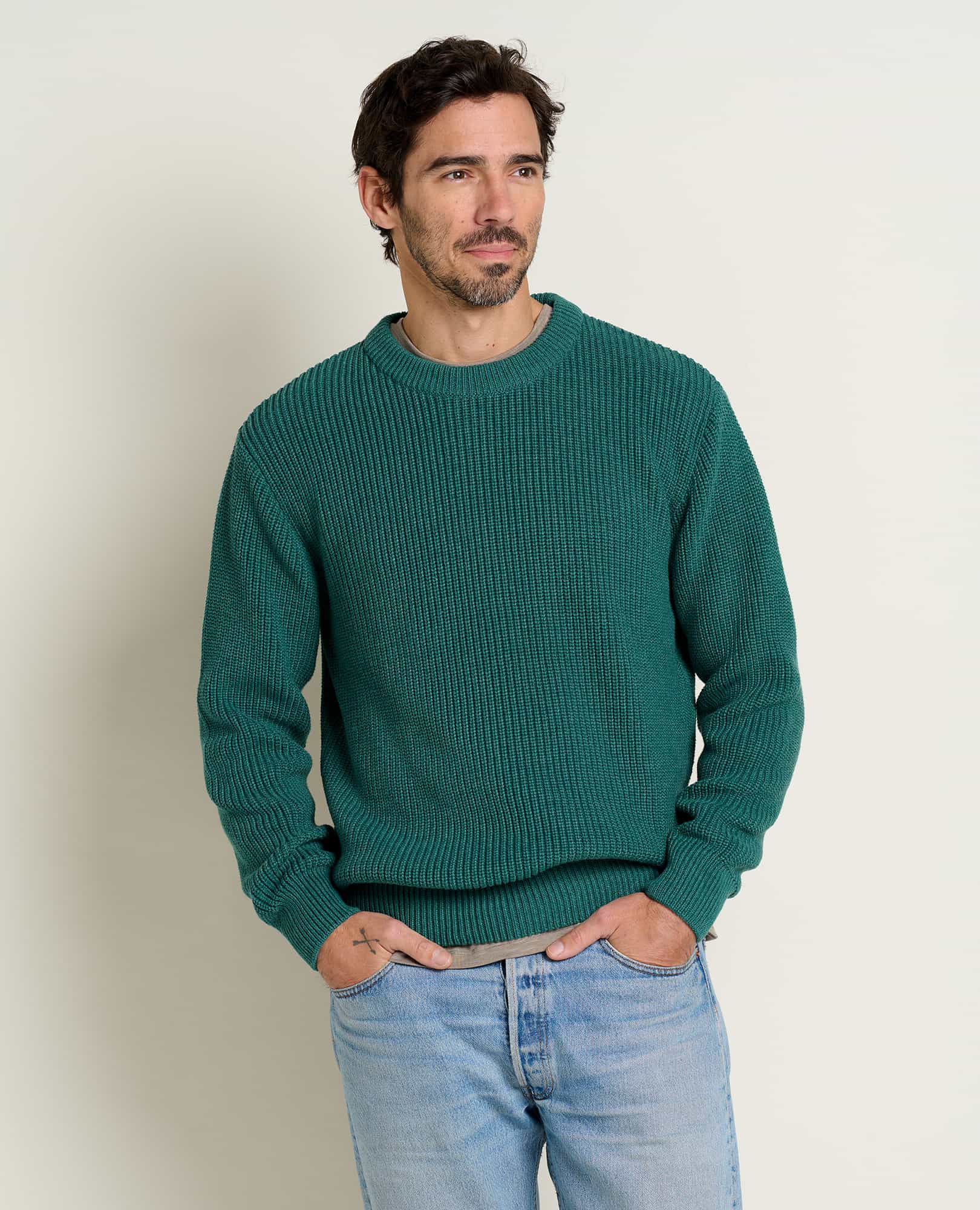 msg: Tobias is 6'2" and is wearing a size Medium