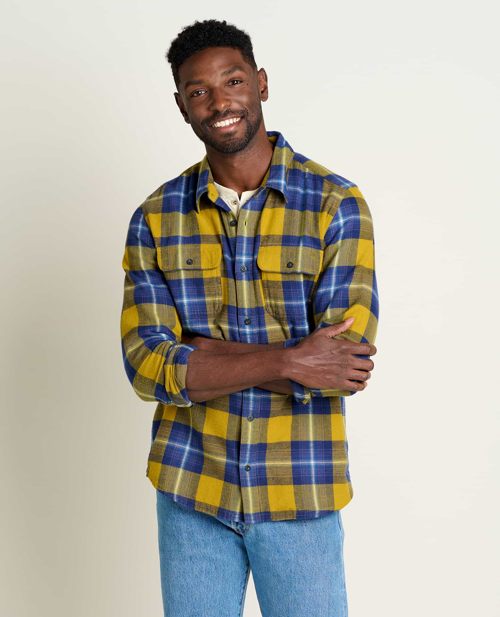 msg: Jamal is 6'2" and is wearing a size Medium.