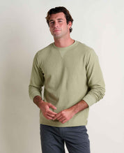 msg:Jacob is 6'1 ½" and is wearing a size medium.