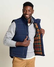 msg: Jamal is 6'2" and is wearing a size Medium.