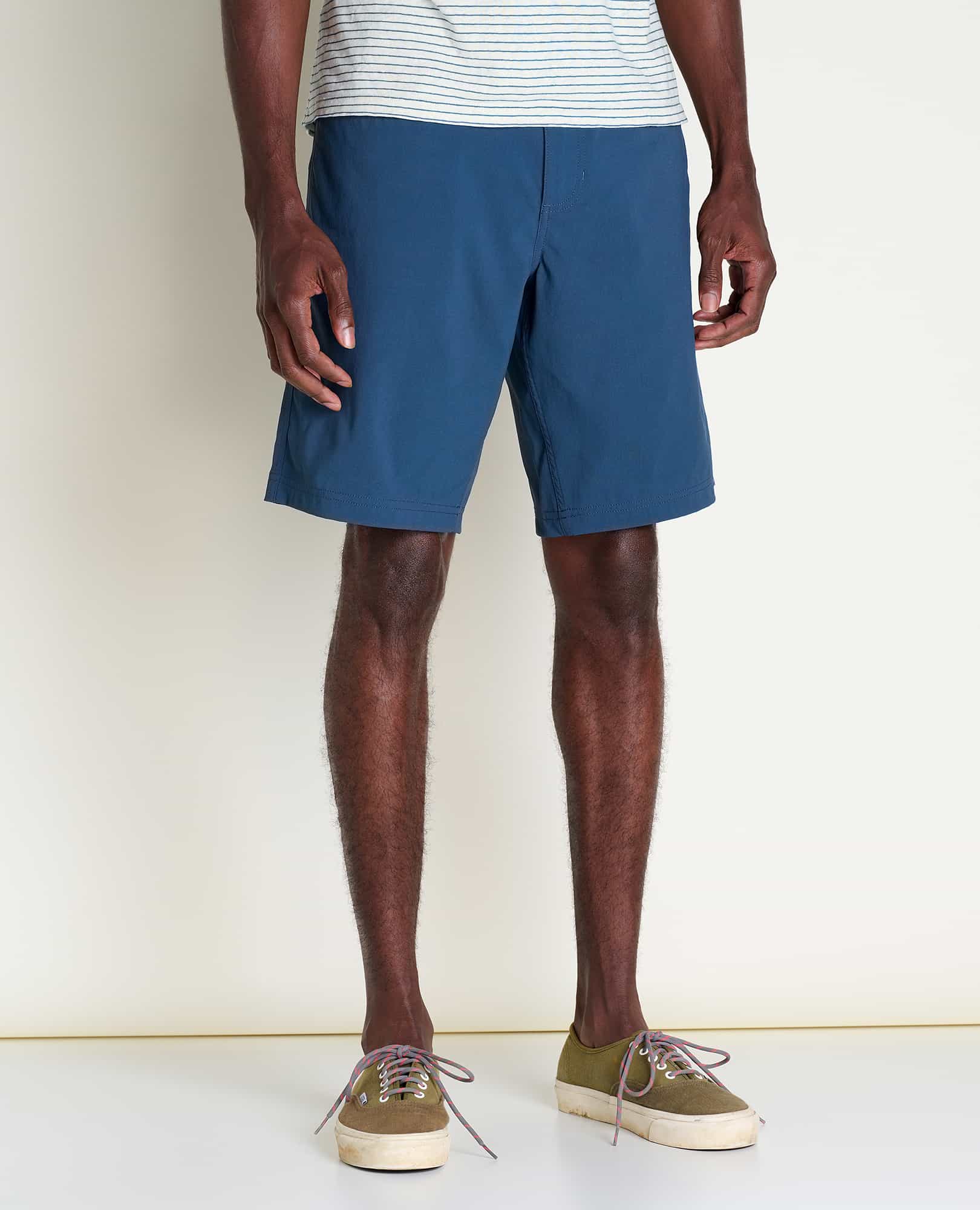 msg: Jamal is 6'2" and is wearing a size 32