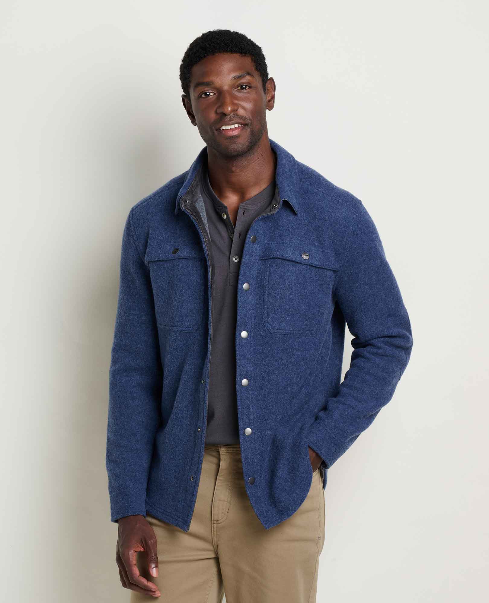 msg:Jamal is 6'2" and is wearing a size medium.